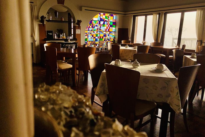 Dining 61 of 100