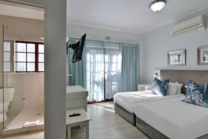 Room 54 of 199