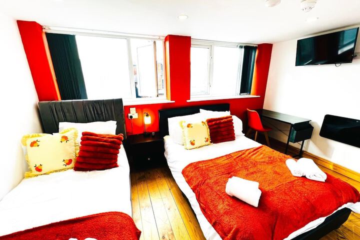 Room 3 of 27