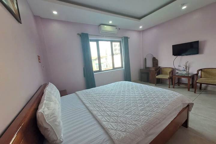 Room 18 of 42