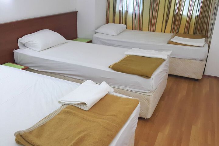 Room 2 of 17
