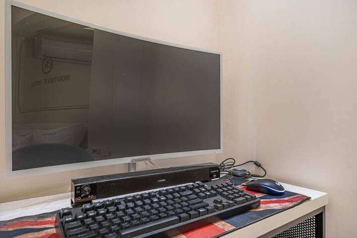 Room 8 of 38