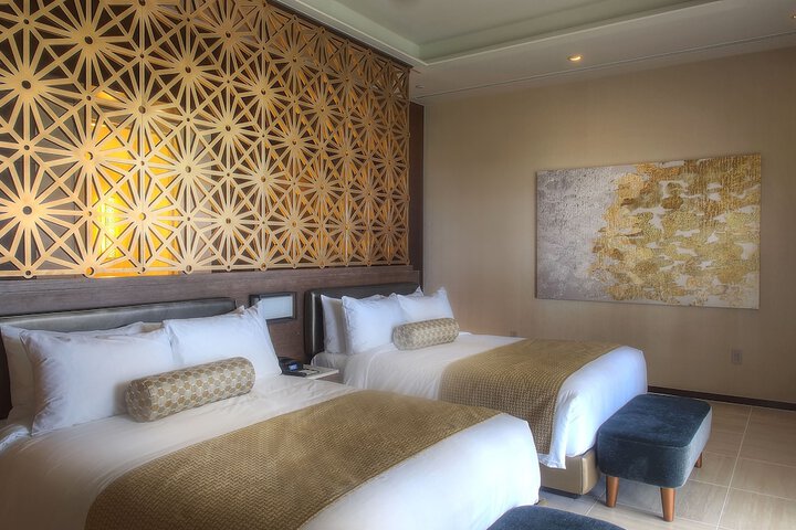 Room 19 of 102