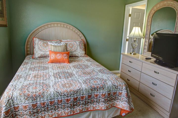 Room 3 of 23