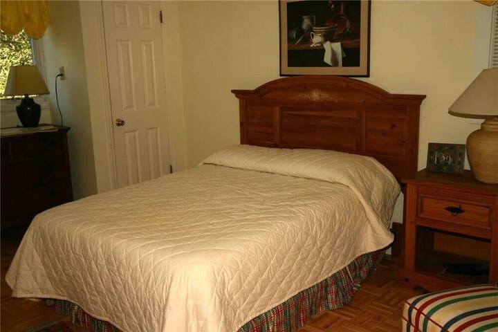 Room 4 of 13