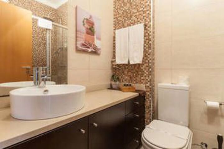 Room 2 of 21