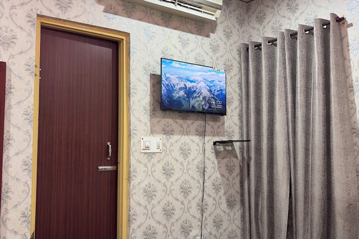 Room 21 of 31