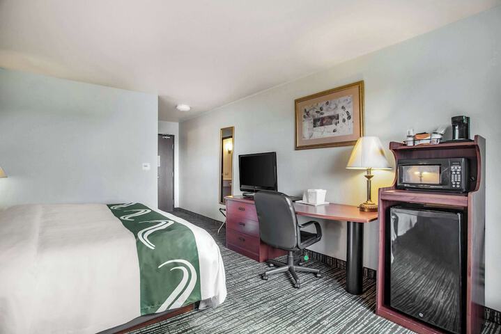 Room 27 of 44
