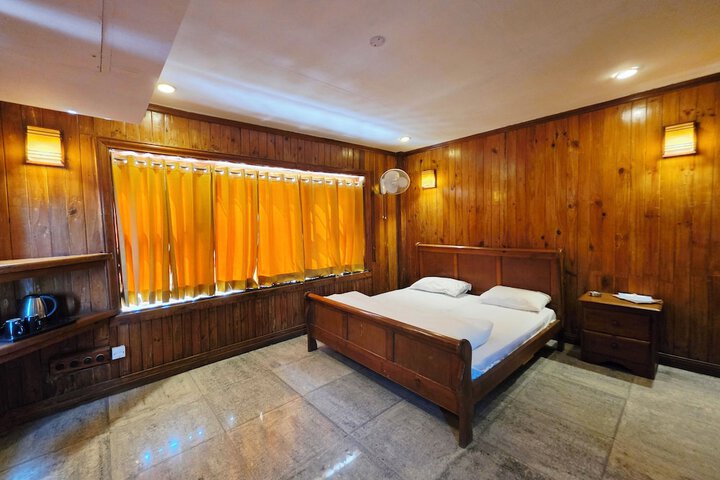 Room 55 of 181
