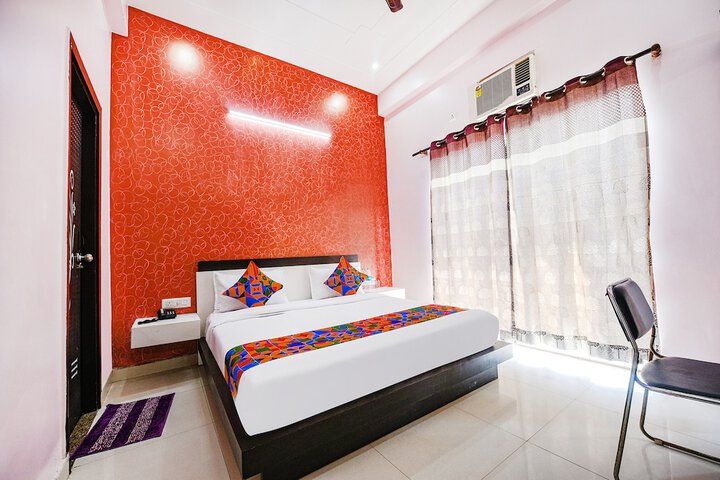 Room 12 of 25