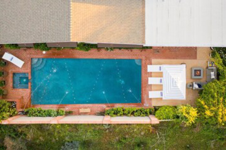 Pool 31 of 42