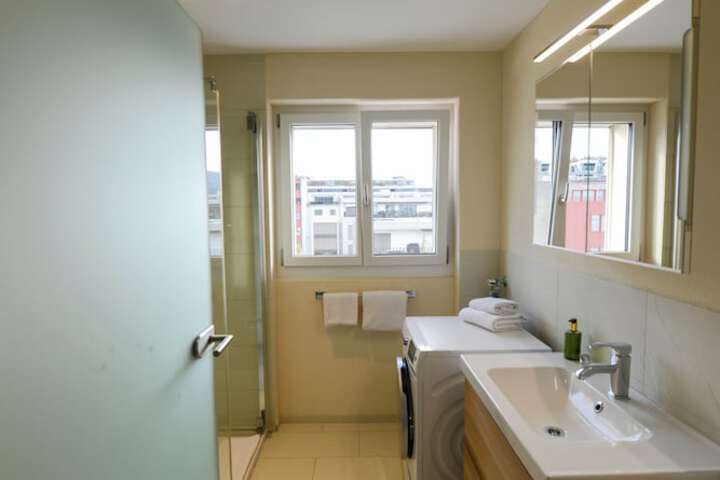 Room 56 of 79