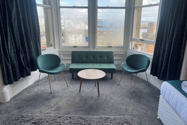 Room 60 of 132