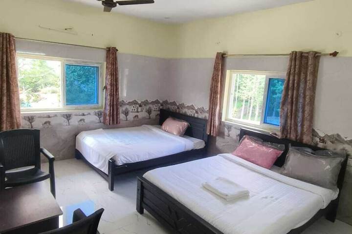 Room 2 of 7
