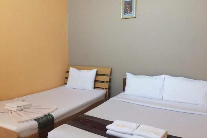 Room 7 of 30