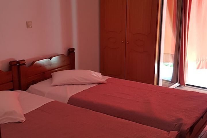 Room 16 of 57