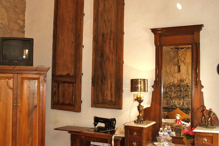 Room 9 of 65