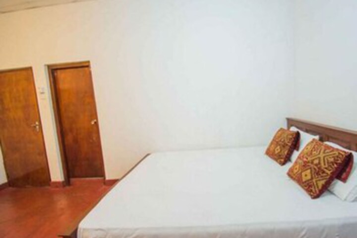 Room 15 of 22