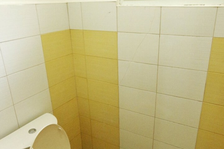 Room 19 of 37