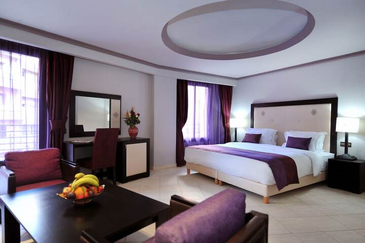 Room 15 of 37