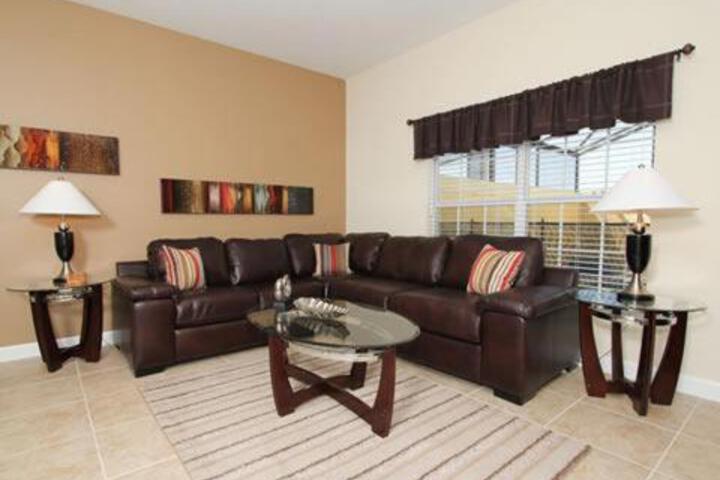 8859 candy palm road