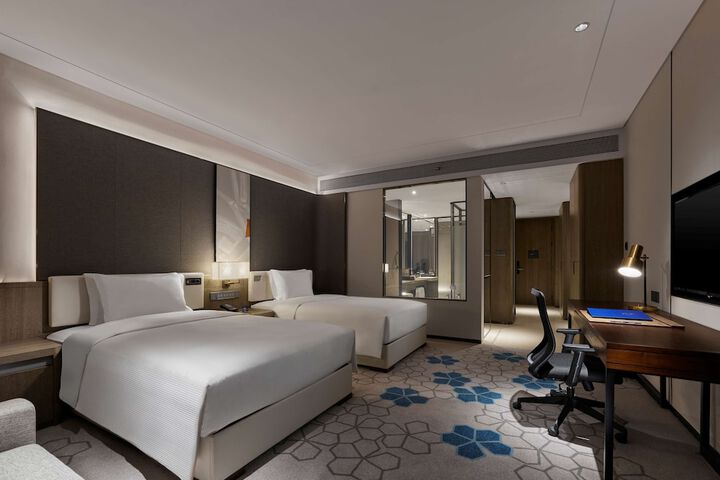 Room 14 of 51