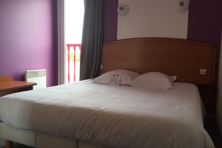Room 10 of 39