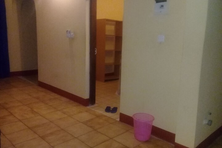 Room 5 of 5