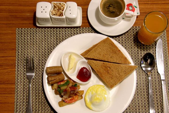 Breakfast/Coffee Service 35 of 40