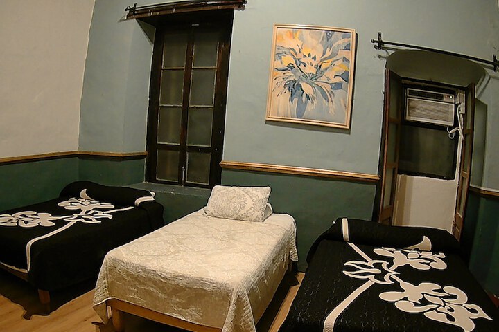 Room 98 of 152
