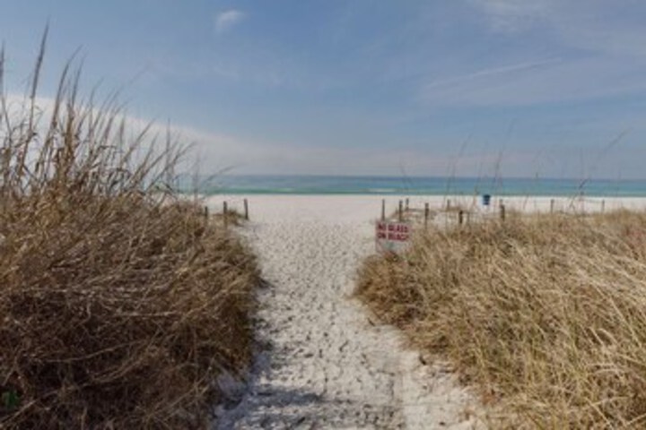 Beach 44 of 185