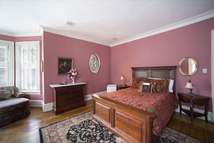 Room 4 of 46