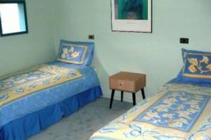 Room 3 of 11