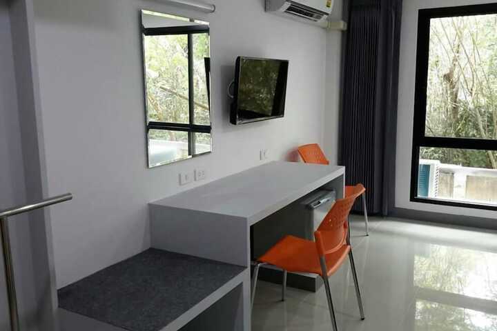 Room 20 of 37