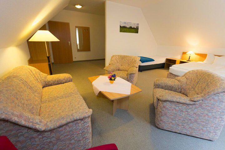 Room 25 of 54