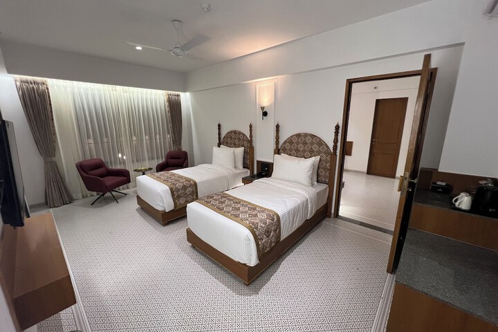 Room 8 of 70