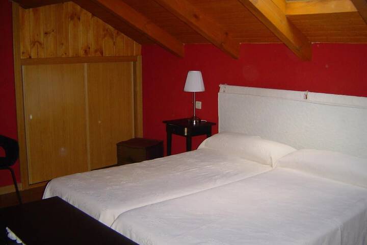 Room 25 of 51