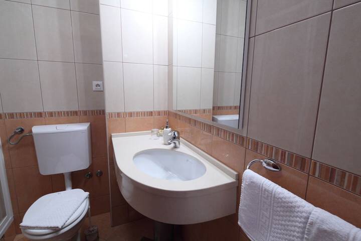 Clean Restrooms