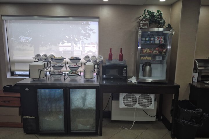 Breakfast/Coffee Service 29 of 37