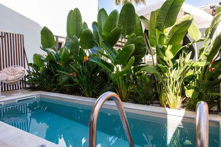 Pool 37 of 59