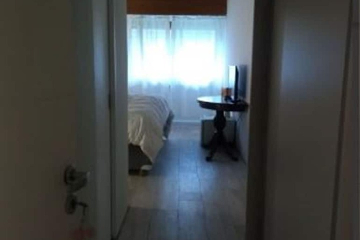 Room 7 of 33