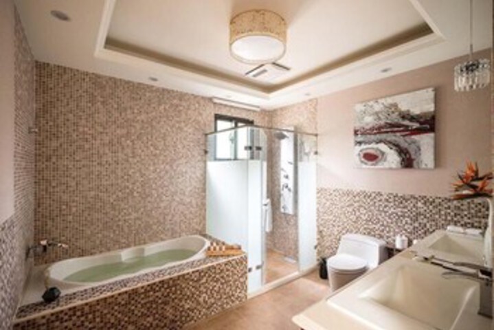 Room 4 of 22