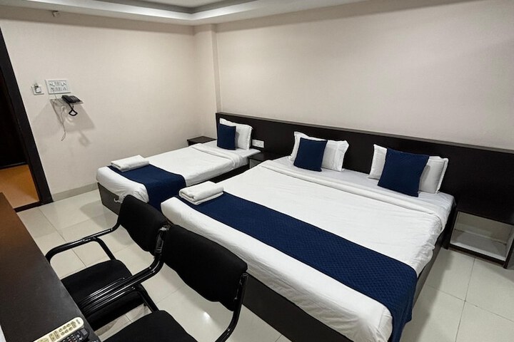 Room 2 of 26