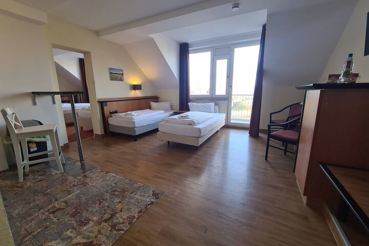 Room 15 of 82