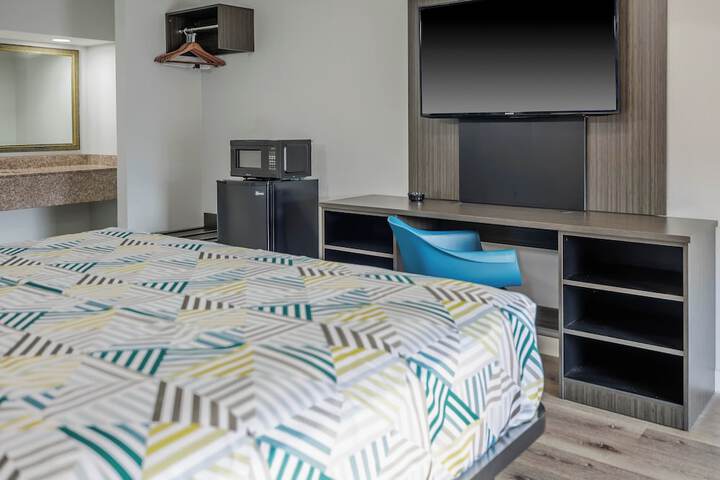 Room 18 of 62