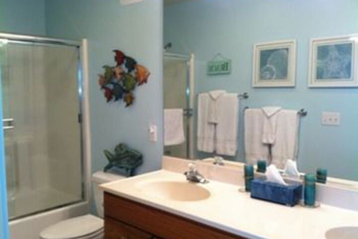 Room 2 of 16