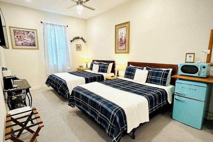 Room 9 of 26