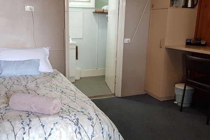 Room 21 of 47