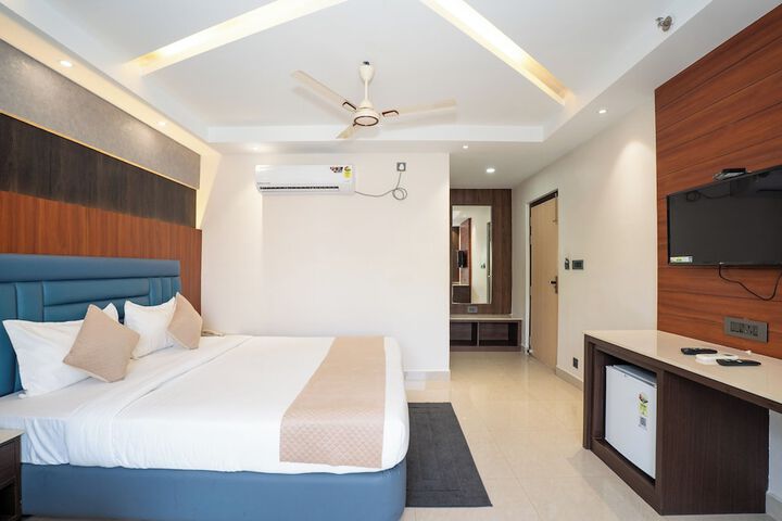 Room 9 of 174
