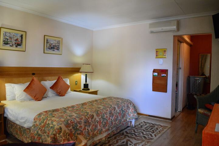 Room 19 of 43